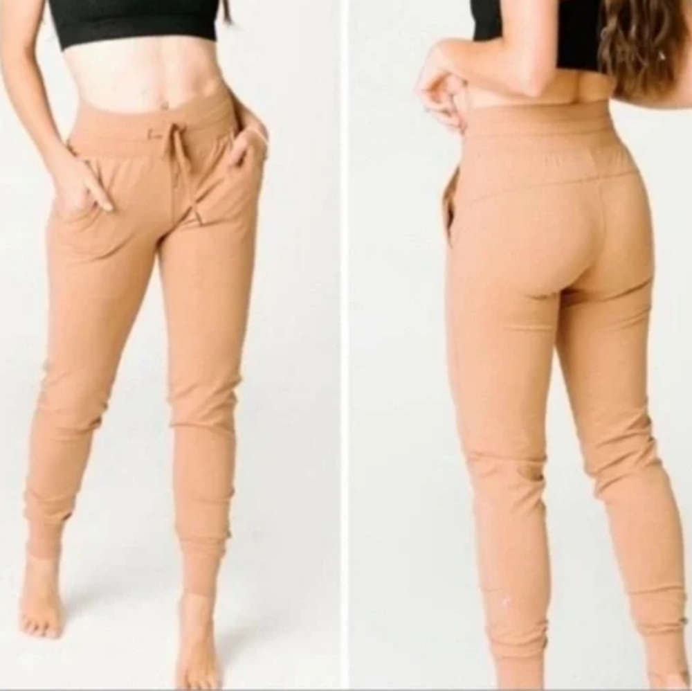 Zyia Active Women Ascend jogger camel Athletic Spots pants sz L